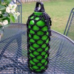 Half hitched paracord water bottle sleeve